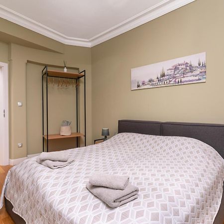 Stunning Luxury 3 Bedroom Apt In The Heart Of Town Sofia Zewnętrze zdjęcie